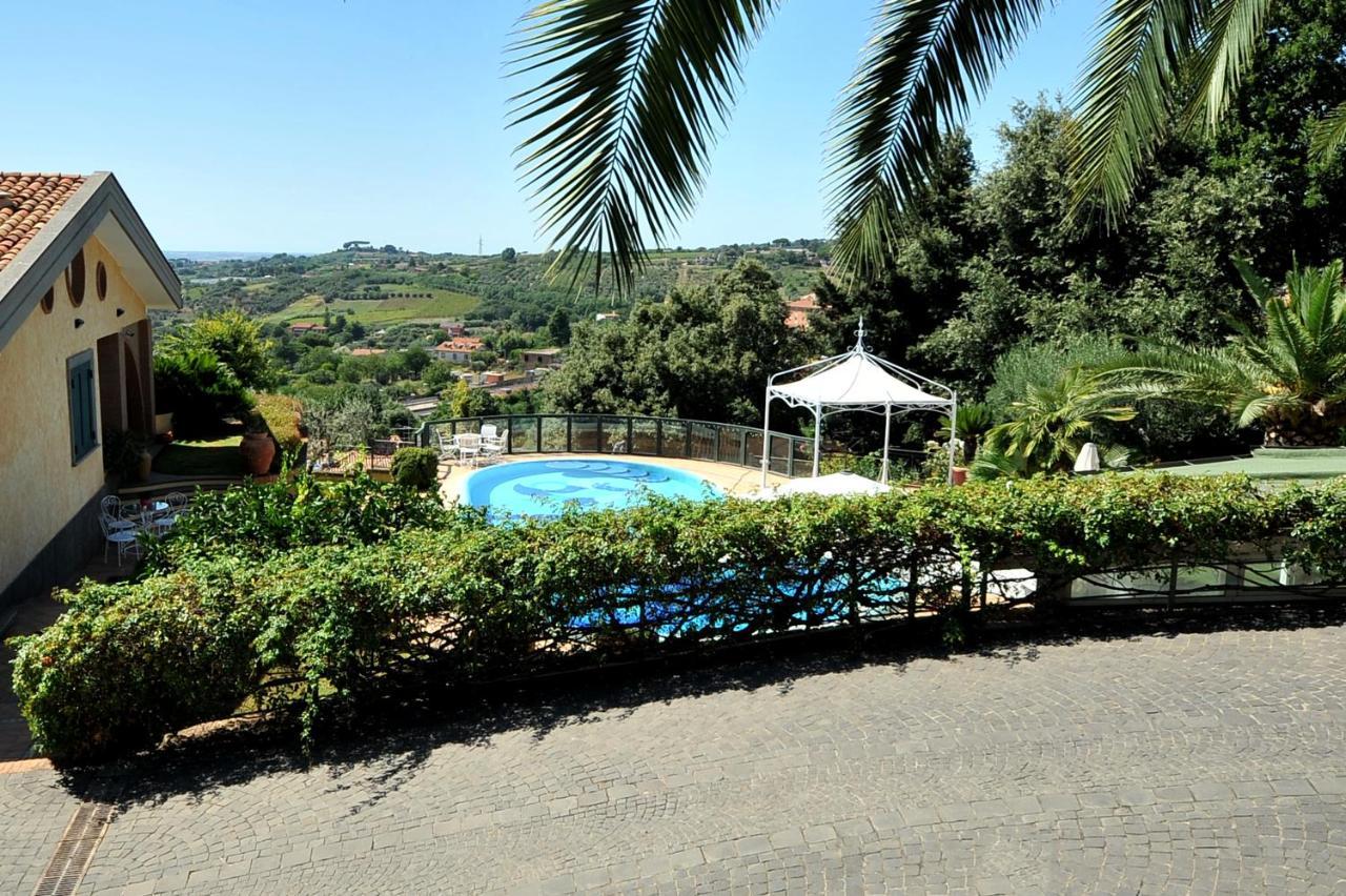 B&B Casa Di Gio Luxury Resort Lanuvio Exterior photo