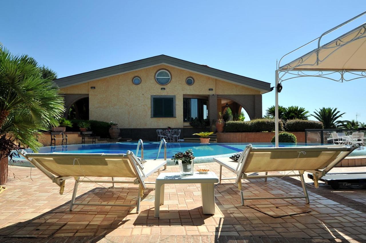 B&B Casa Di Gio Luxury Resort Lanuvio Exterior photo