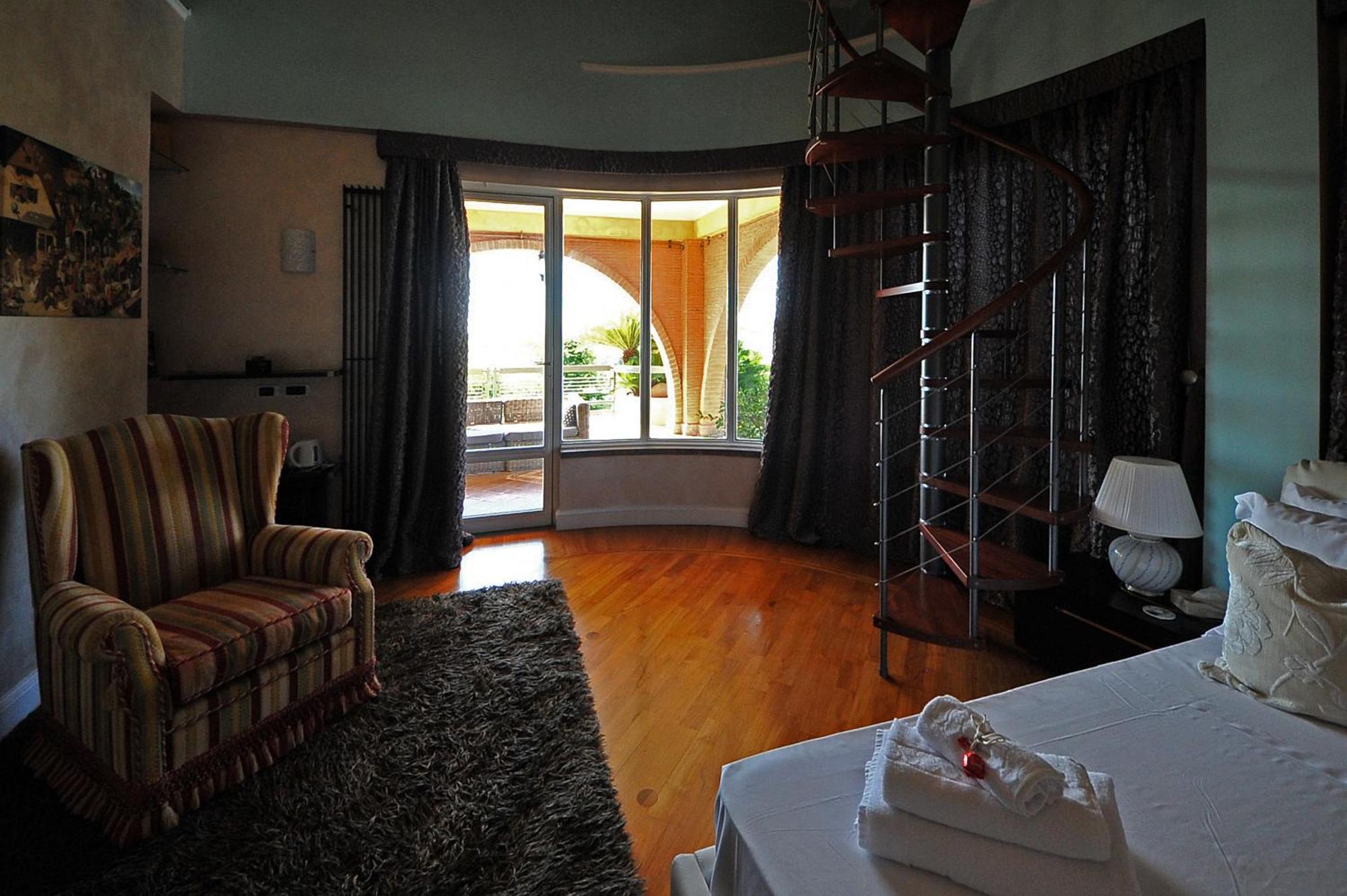 B&B Casa Di Gio Luxury Resort Lanuvio Exterior photo